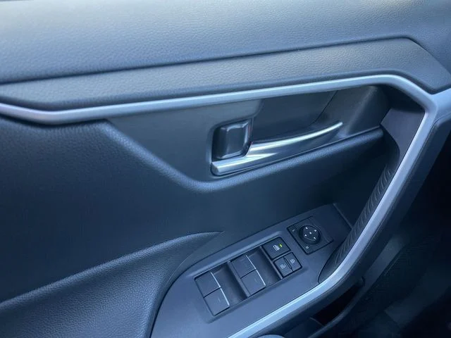 Used 2025 Gray Toyota XLE Premium image 13
