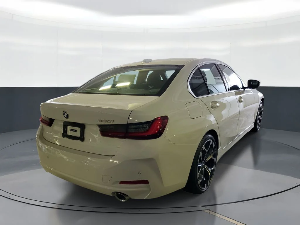 Used 2026 White BMW 330i image 3
