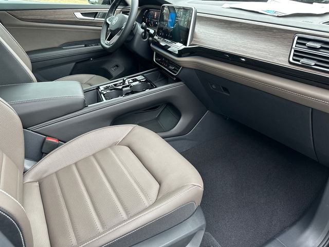 New 2026 Black Volkswagen 2.0T SEL image 30