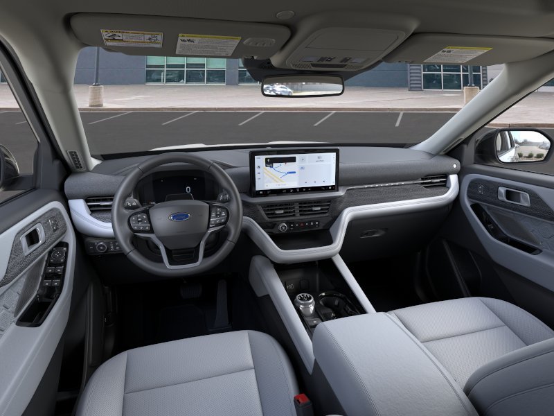 New 2026 Star White Metallic Tri-Coat Ford Platinum™ image 9