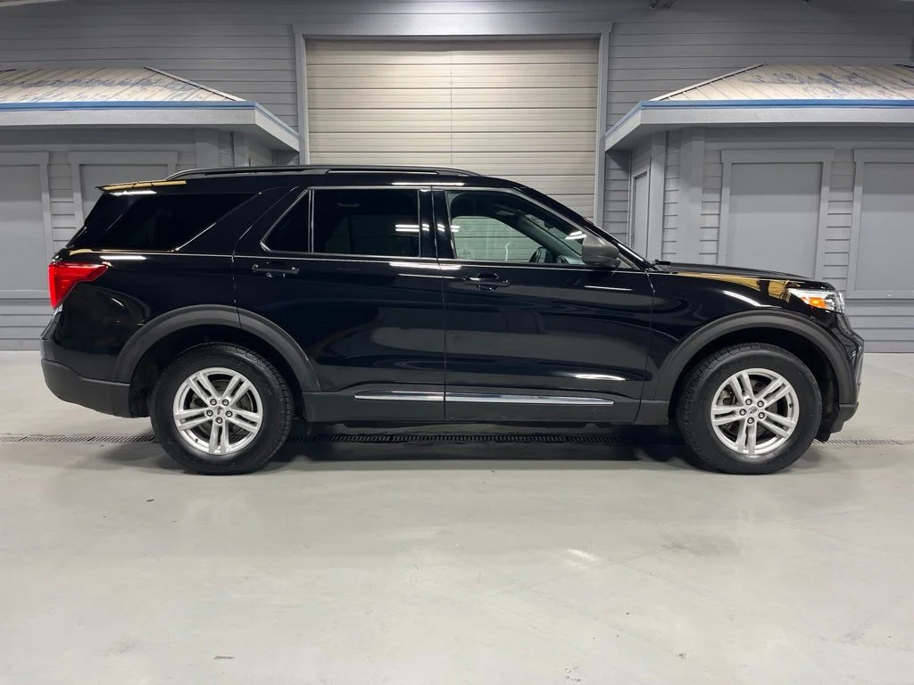 Used 2020 Black Metallic Ford XLT image 8