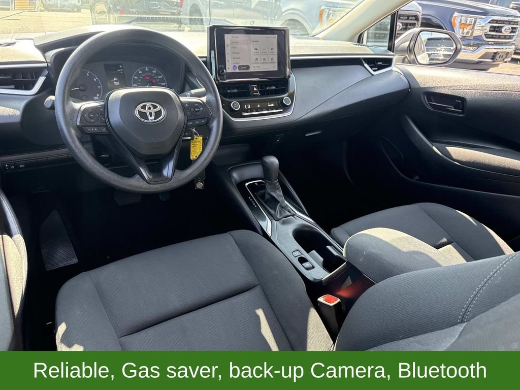 Used 2025 White Toyota LE image 13