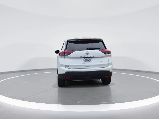 Used 2025 White Nissan SV image 6