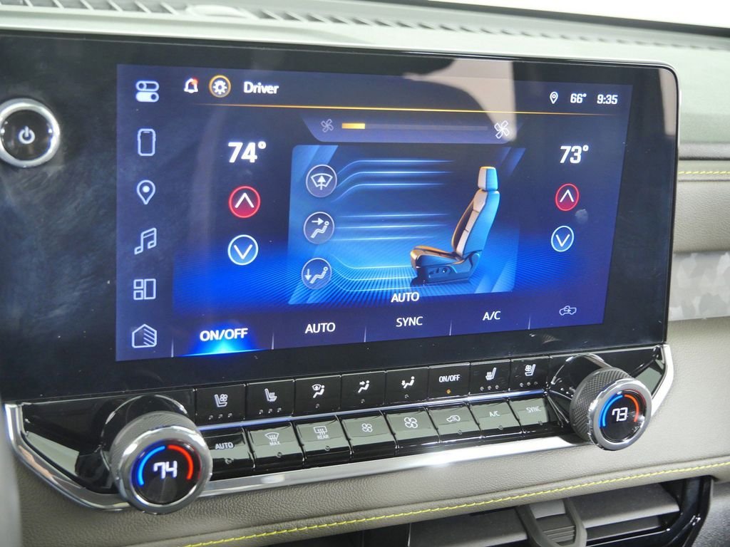 Used 2025 White Chevrolet ZR2 image 43