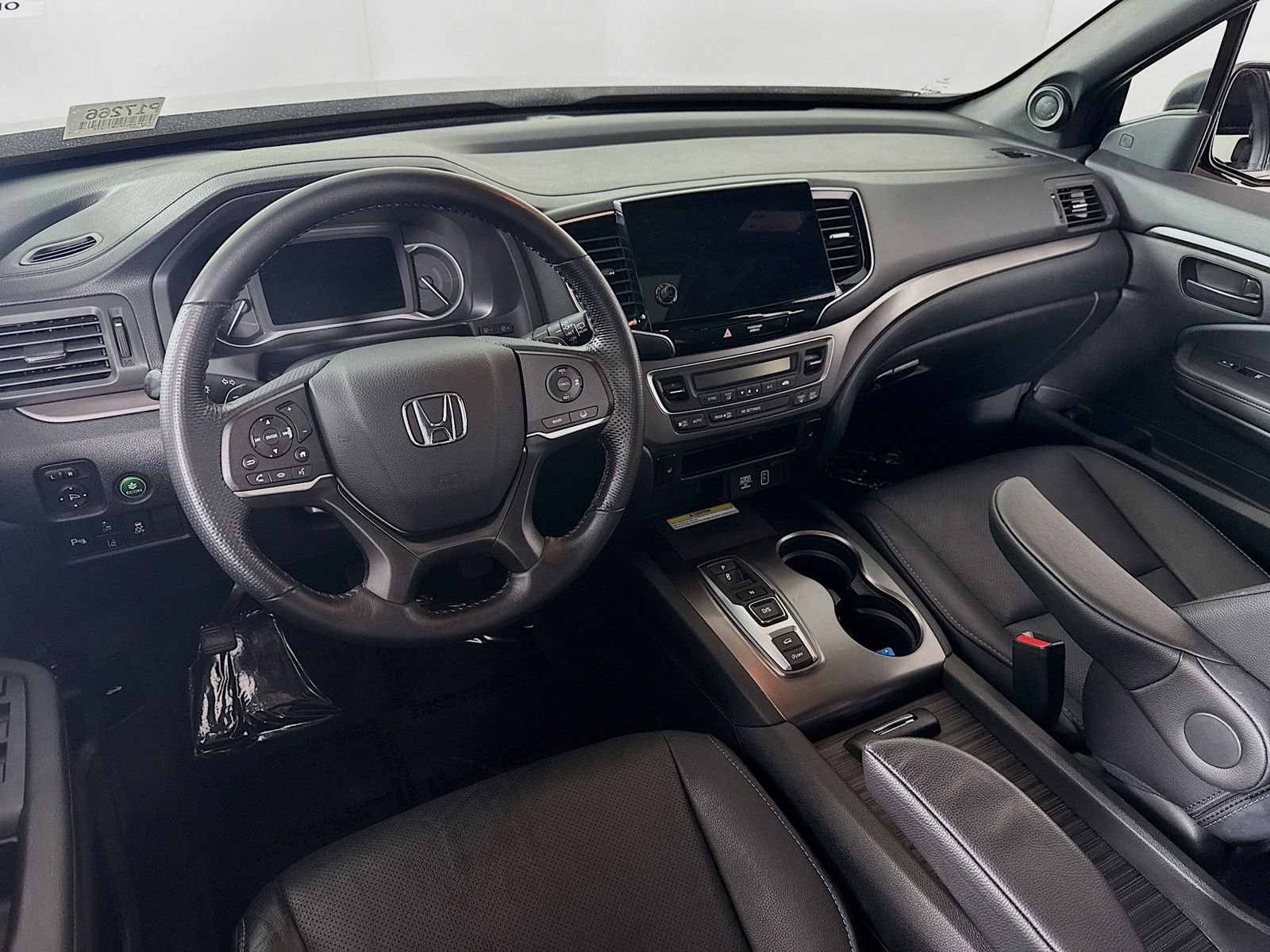 Certified Used 2023 Crystal Black Pearl Honda AWD EX-L image 19