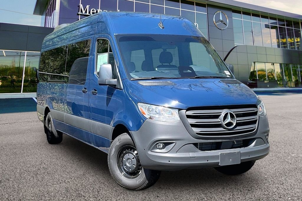 2025 Mercedes-Benz Sprinter 2500 170 WB High Roof's photo