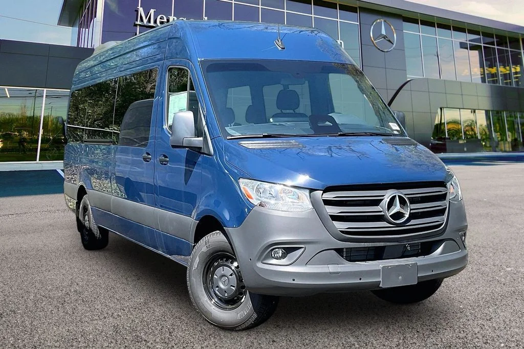 2025 Mercedes-Benz Sprinter 2500 170 WB High Roof's photo