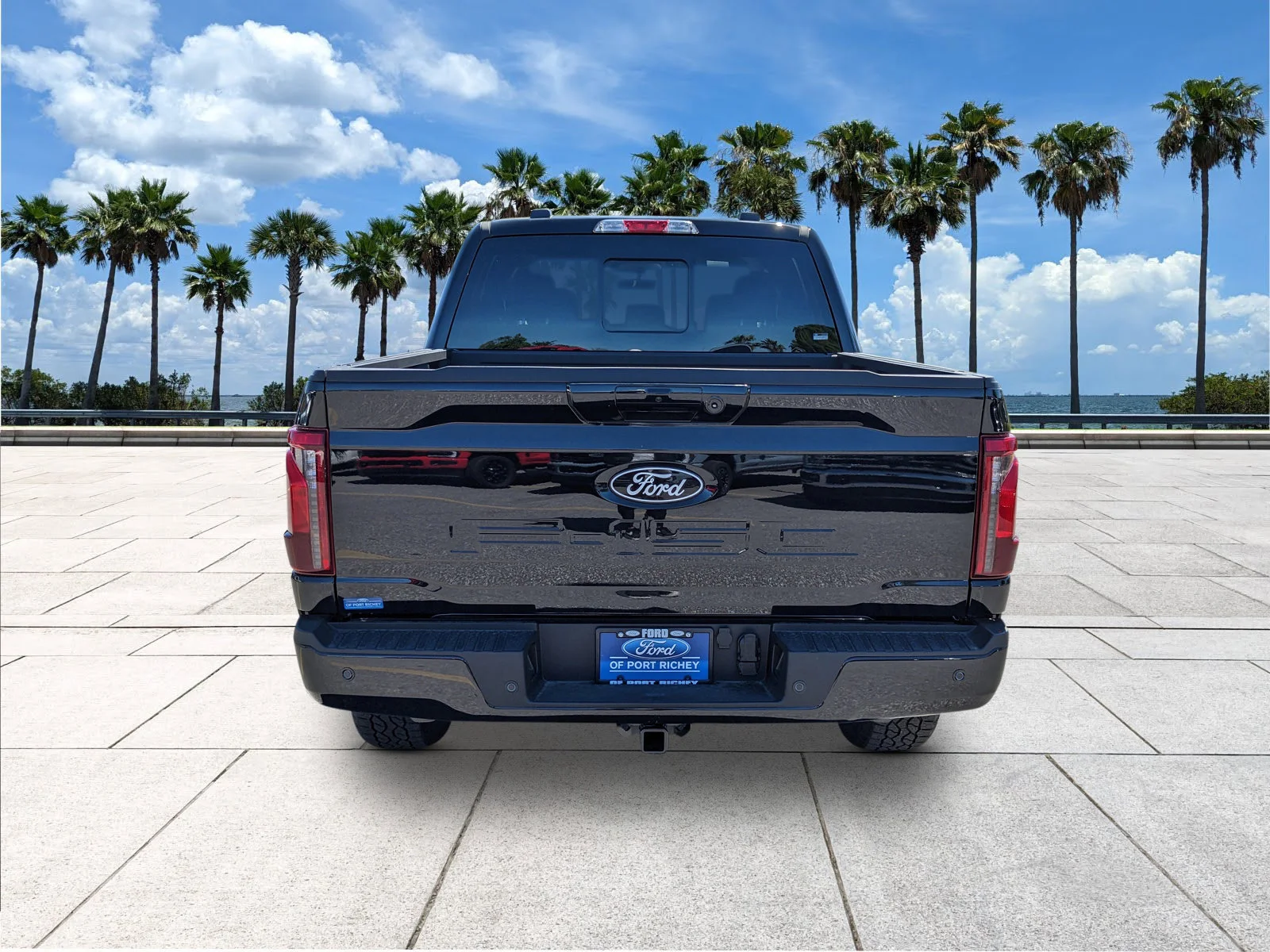 New 2026 Agate Black Metallic Ford XLT image 6