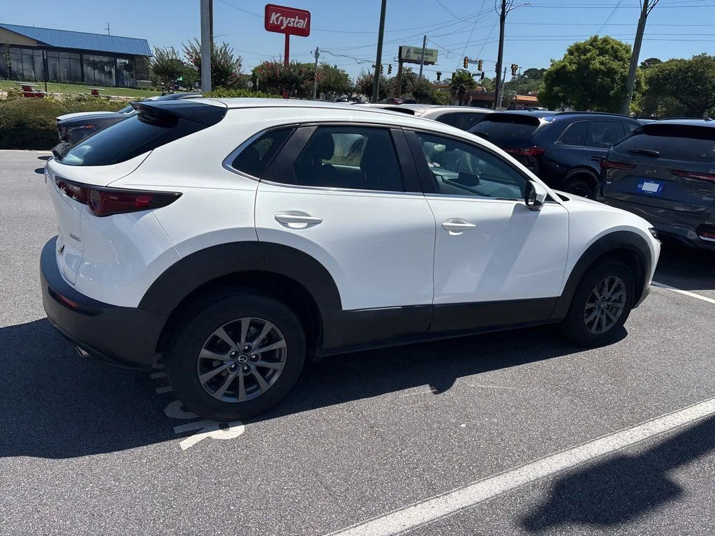 Used 2020 Snowflake White Pearl Mazda S image 9