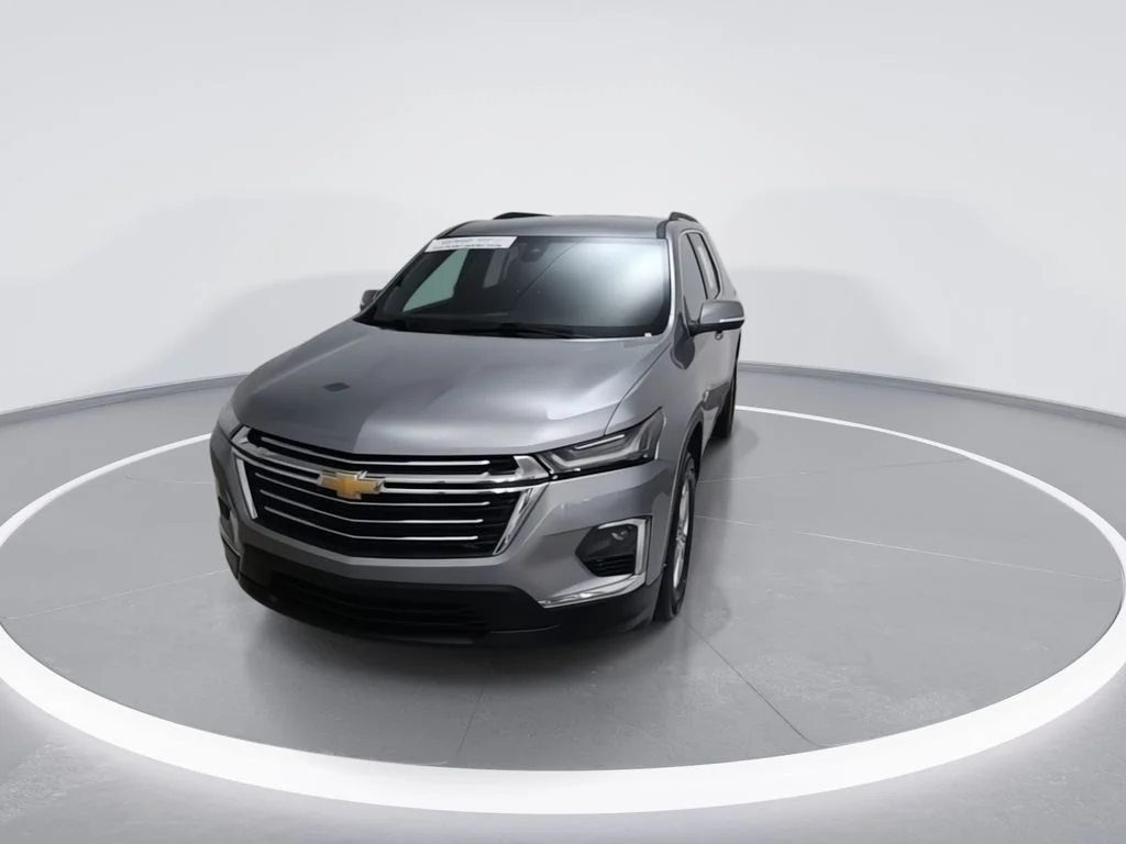 Used 2023 Gray Chevrolet LT image 4