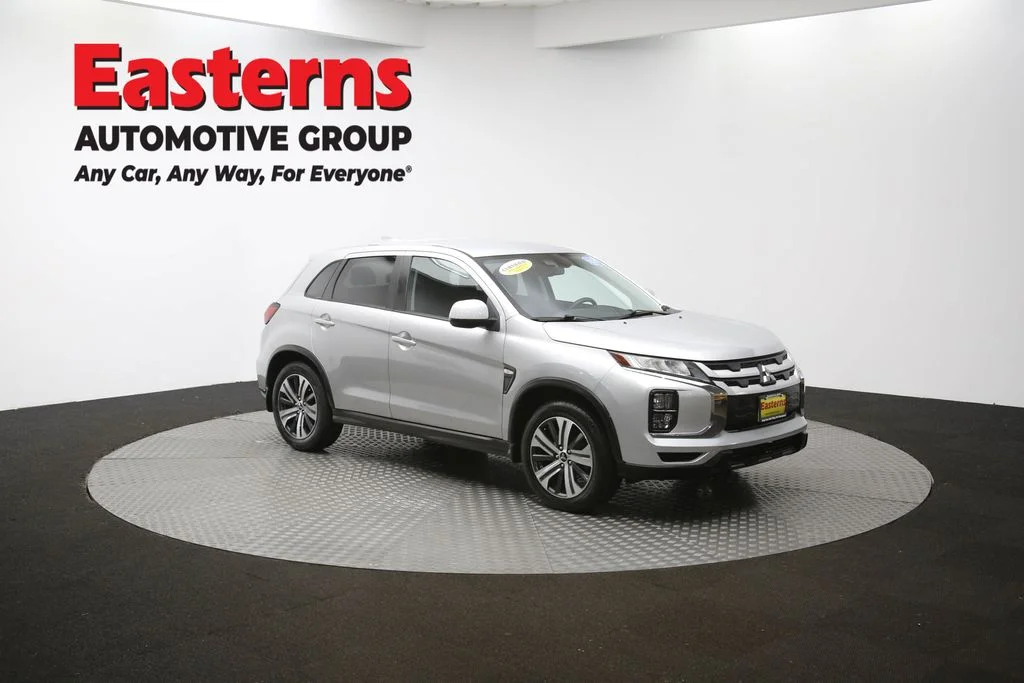 Used 2023 Silver Mitsubishi 2.0 ES image 46