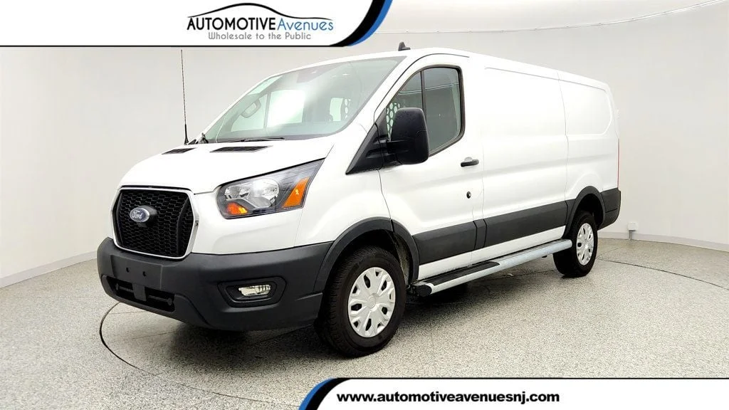 2025 Ford Transit's photo