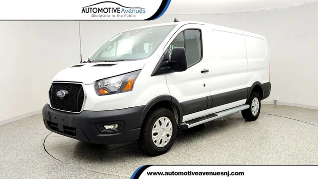 2025 Ford Transit Cargo Van T-250 130'' Low Rf 9070 GVWR RWD w/ Bulkhead & Side Glass