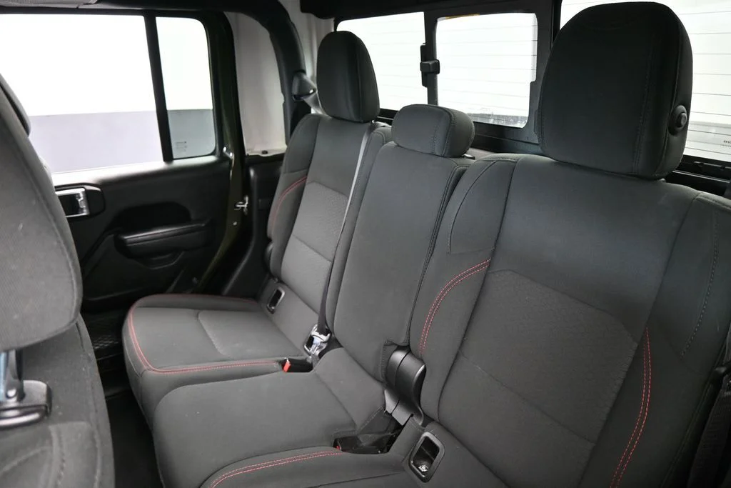 Used 2023 Sarge Green Clearcoat Jeep Rubicon image 34