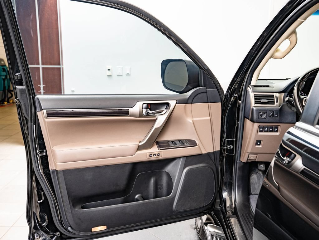 Used 2021 Onyx Black Lexus 460 Premium image 25