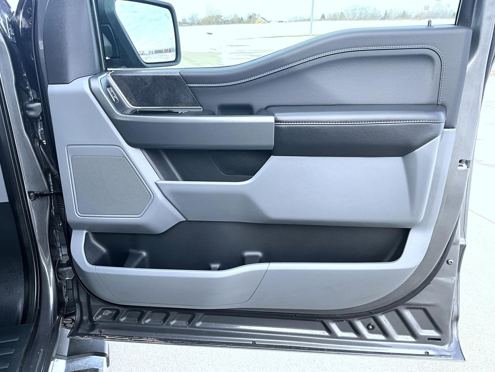 Used 2025 Gray Ford XLT image 17