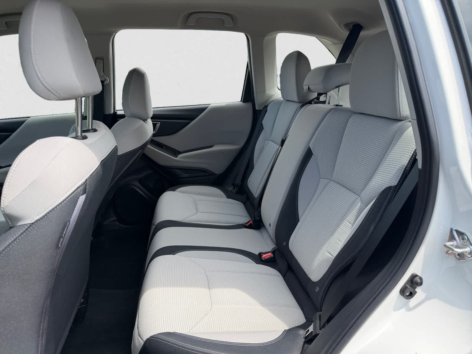 Used 2023 Crystal White Pearl Subaru  image 20