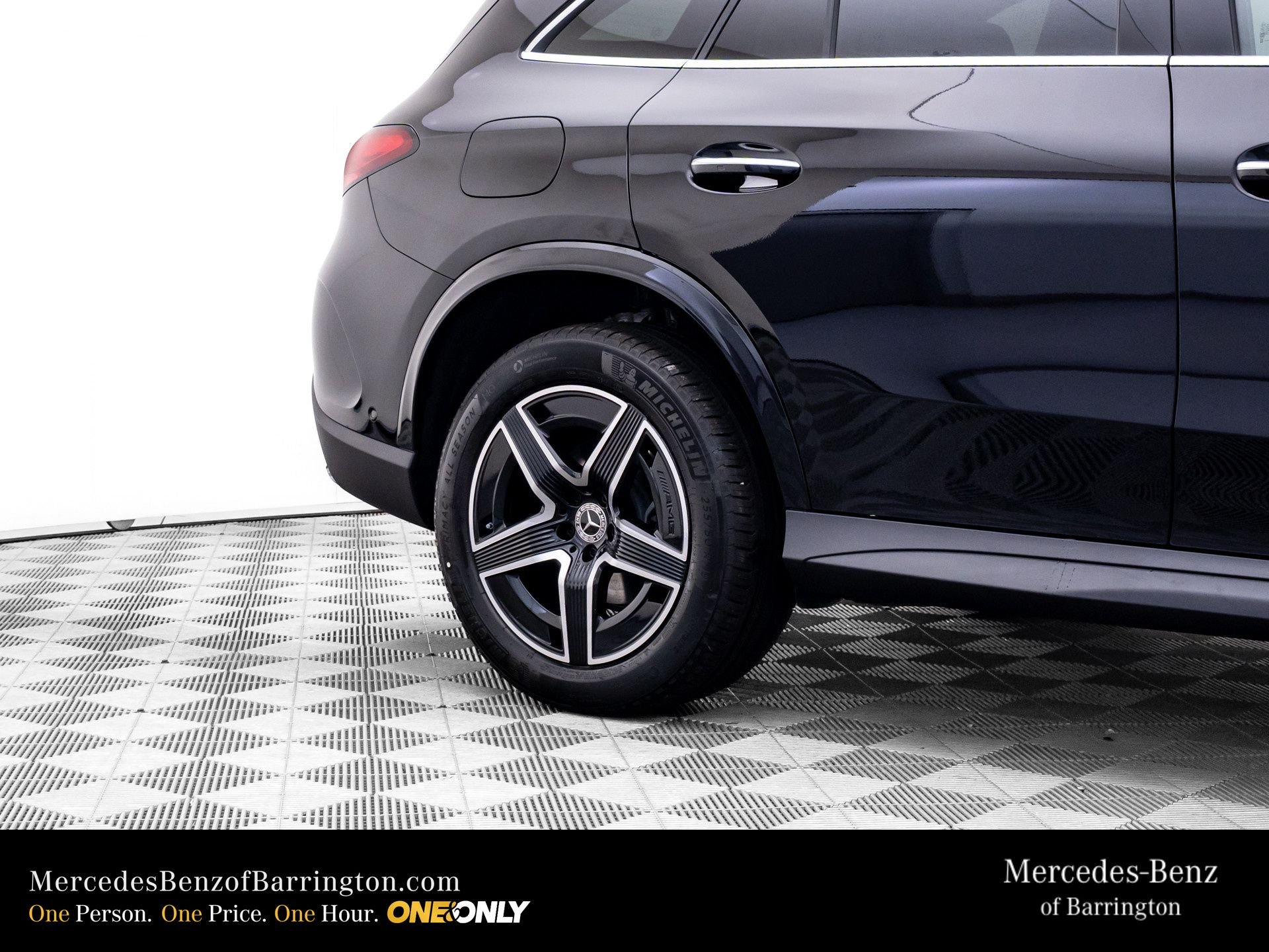 New 2026 Black Mercedes-Benz GLC 300 image 34