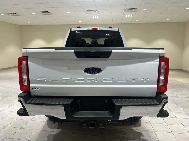 Certified Used 2024 Oxford White Ford XLT image 4