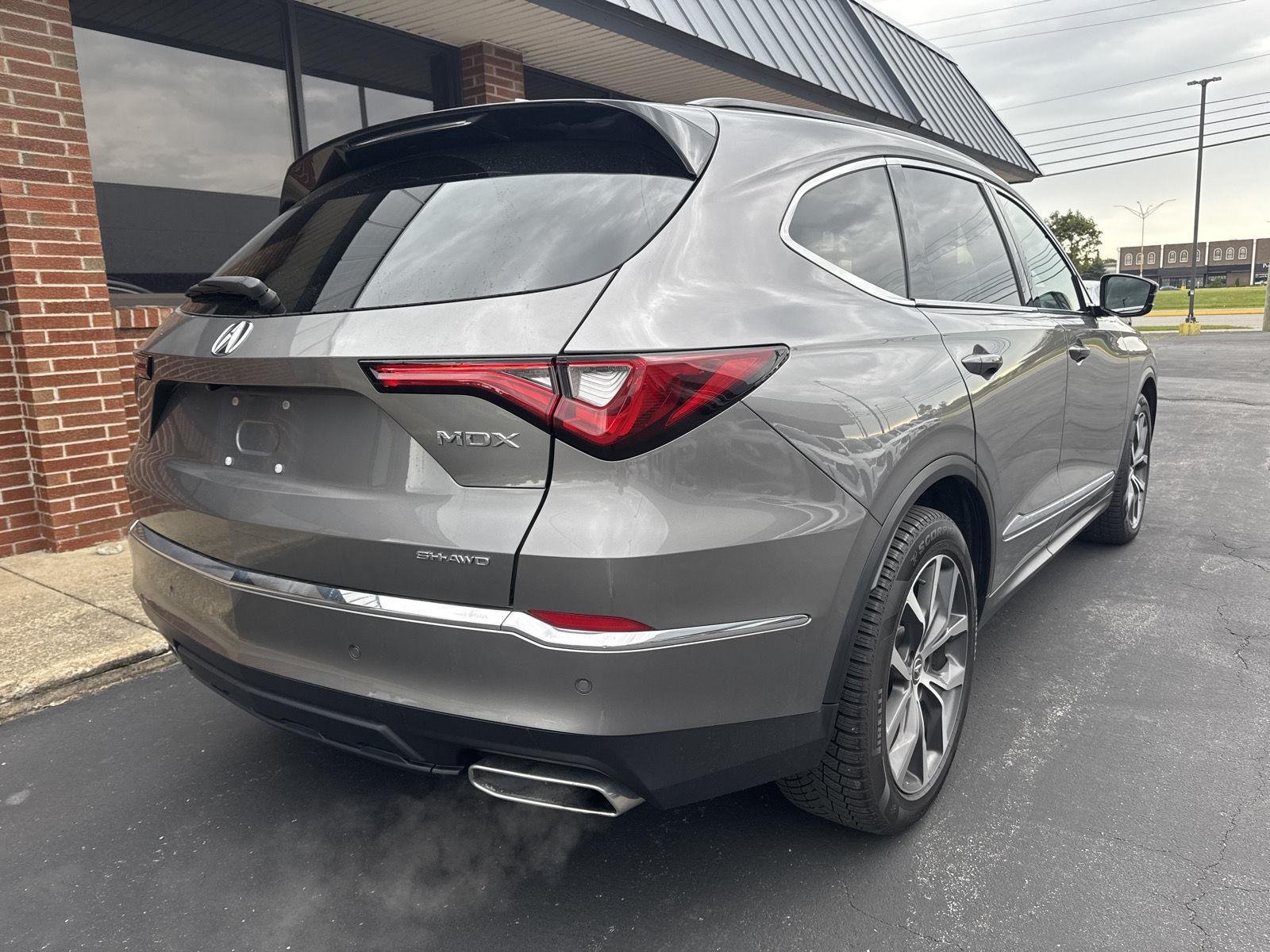 Used 2023 Liquid Carbon Metallic Acura SH-AWD w/Tech image 6