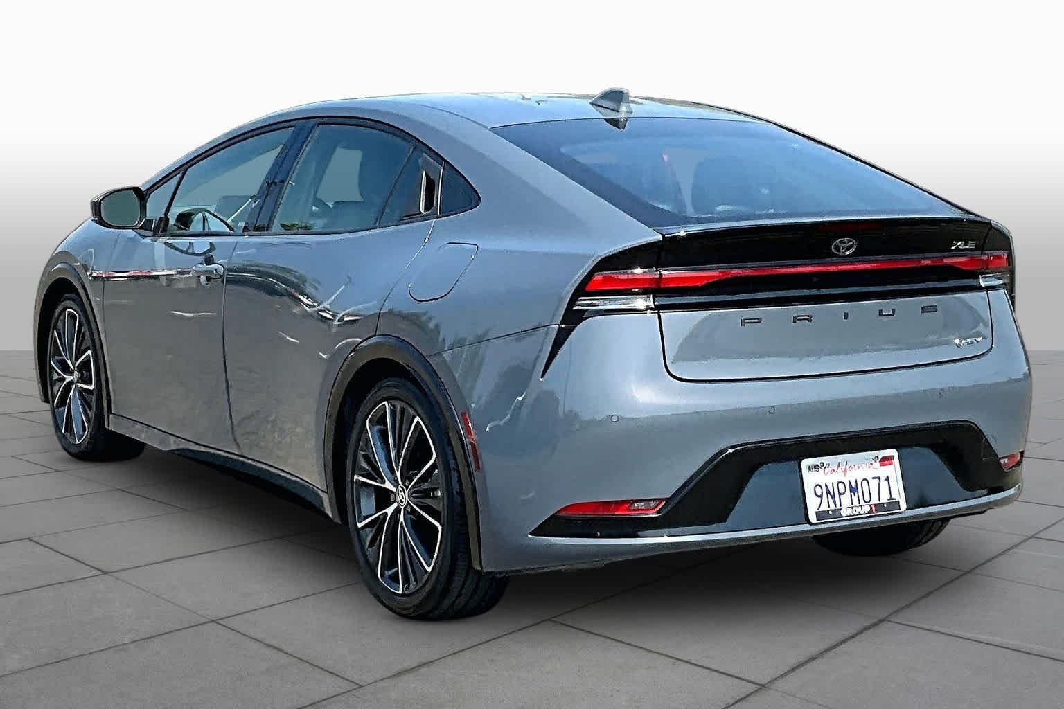 Used 2024 Guardian Gray Toyota XLE image 11