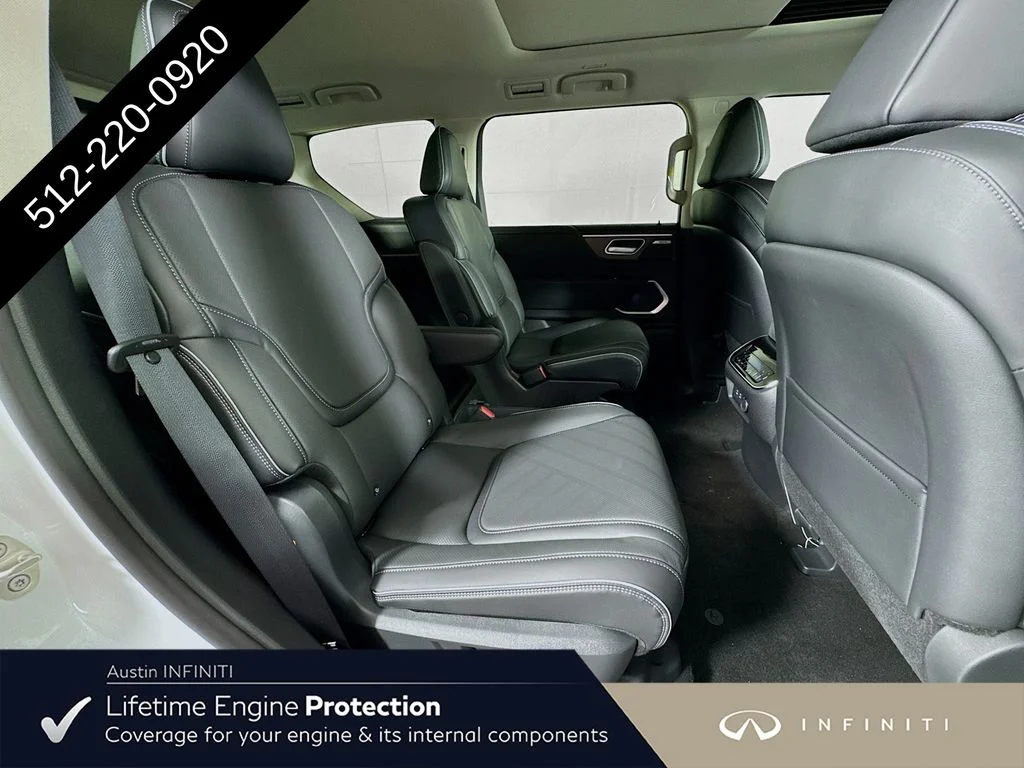 New 2027 White INFINITI LUXE image 38