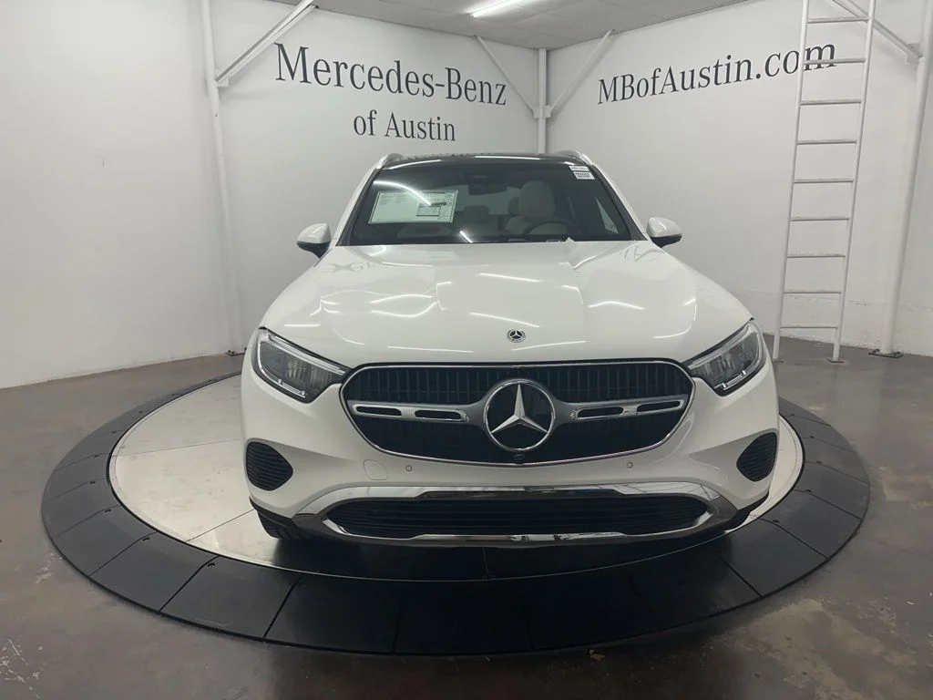 Used 2026 White Mercedes-Benz GLC 300 image 2