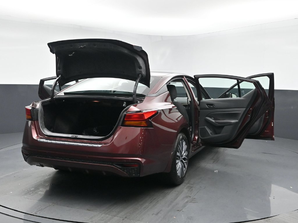 Used 2023 Red Nissan 2.5 SV image 28