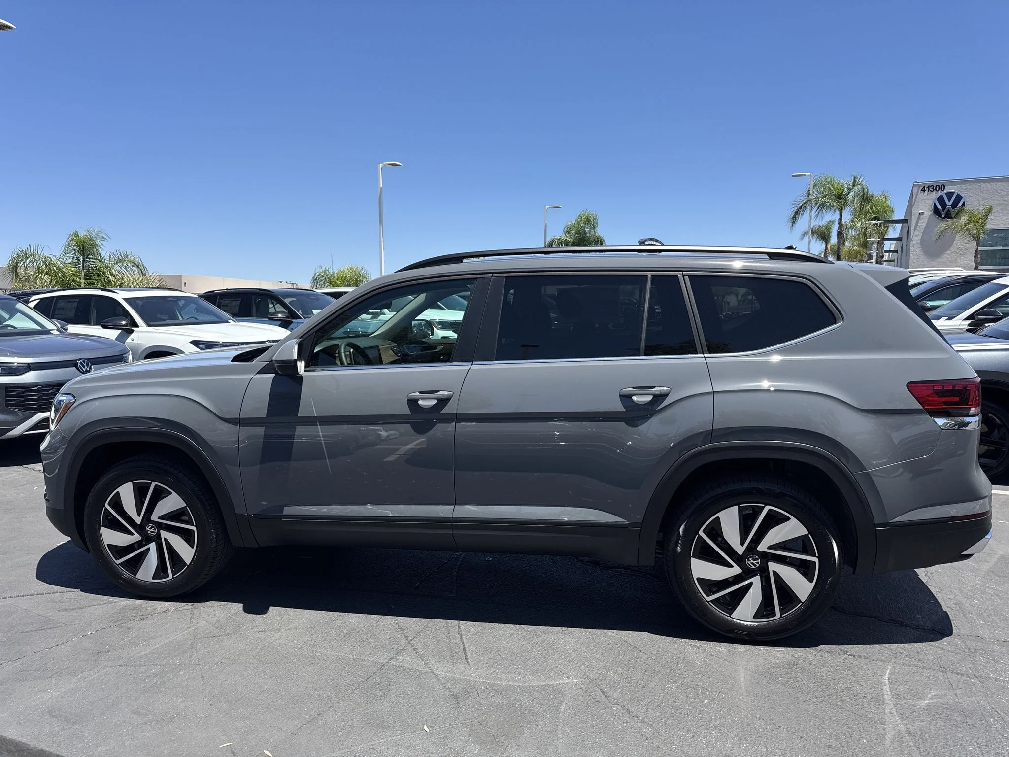 New 2026 Pure Gray Volkswagen 2.0T SE w/Technology image 5