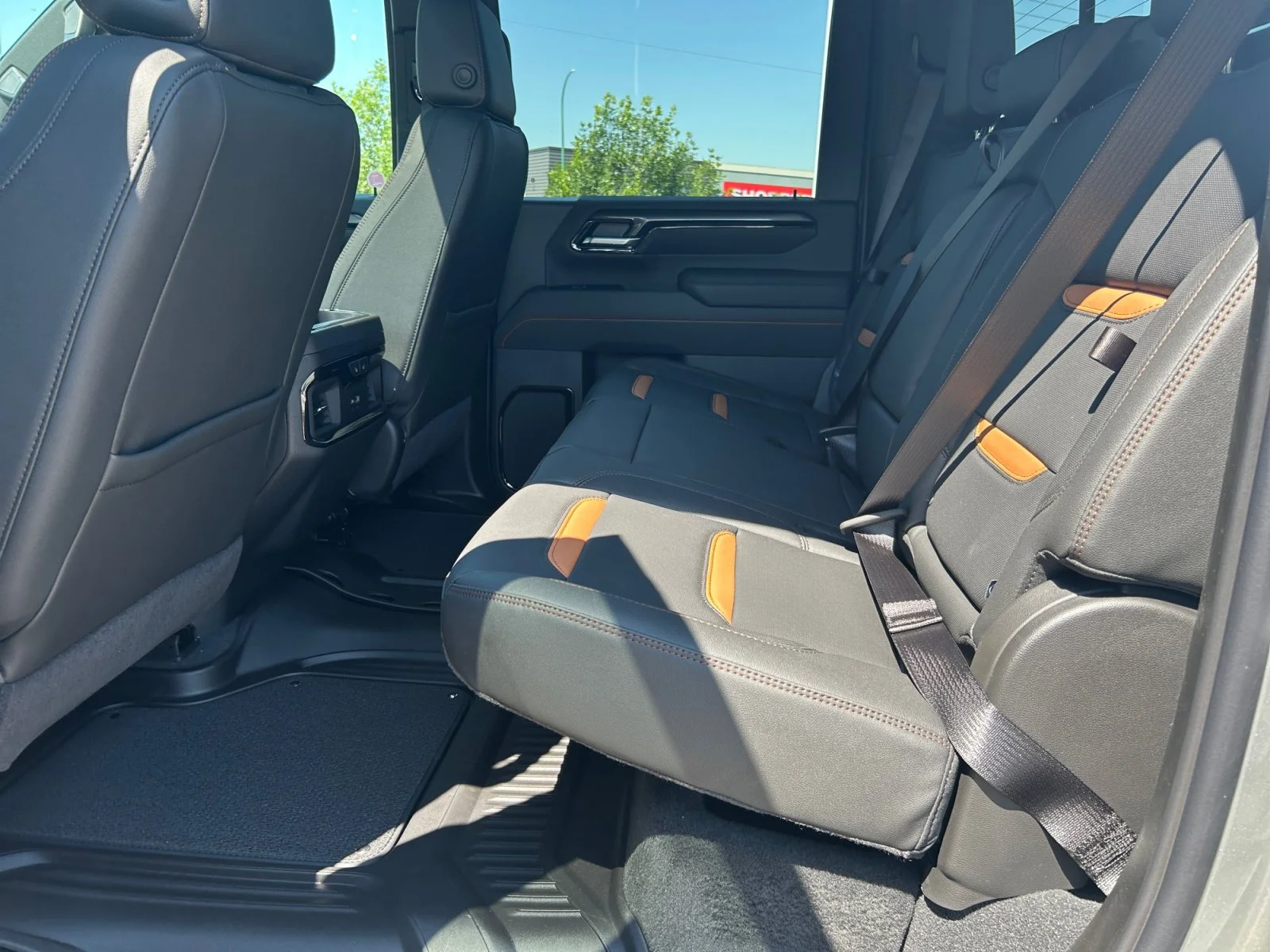 New 2026 Sterling Metallic GMC AT4 image 18