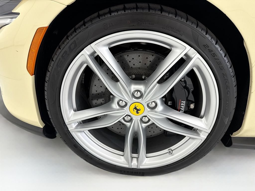 Used 2025  Ferrari Base image 35
