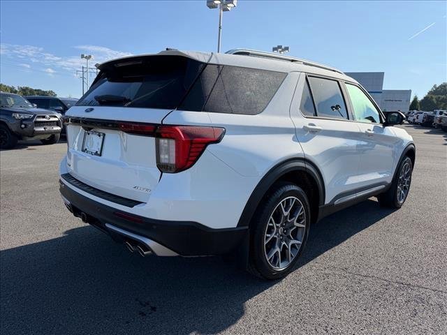 Used 2025 Star White Metallic Tri-Coat Ford Platinum image 5