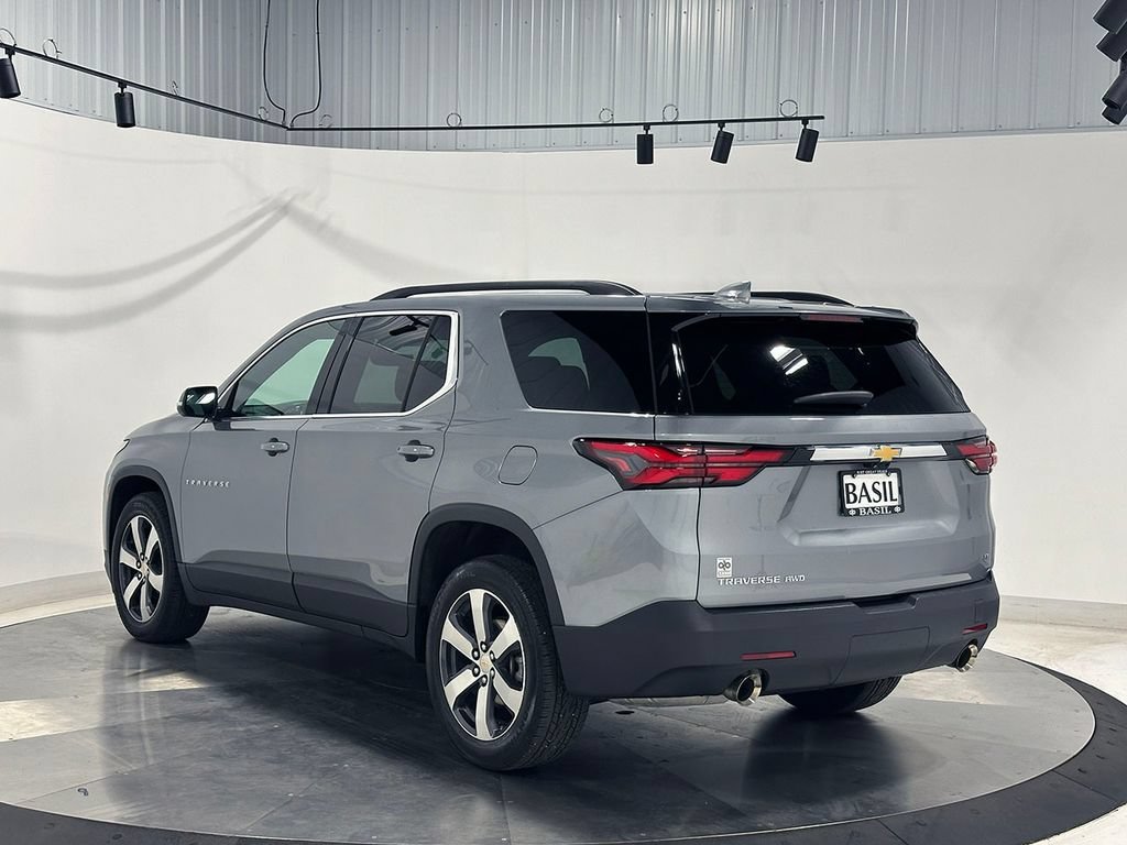 Used 2023 Sterling Gray Metallic Chevrolet LT Leather image 14