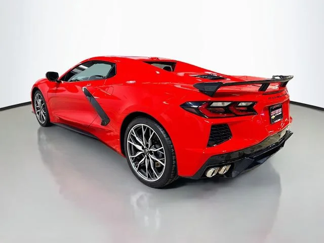 2025 Chevrolet Corvette 2LT - Photo 10