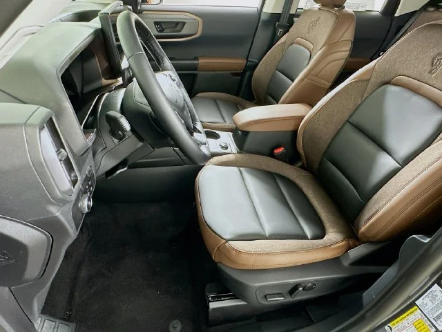 New 2026 Gray Ford Outer Banks image 9