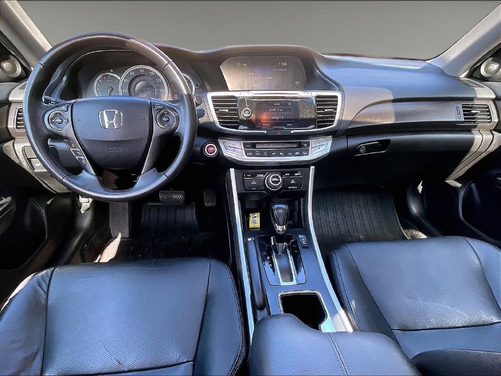 Used 2013 Gray Honda EX-L image 21