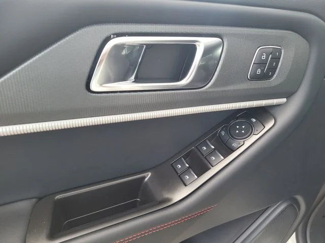 New 2026 White Metallic Ford ST-Line image 19