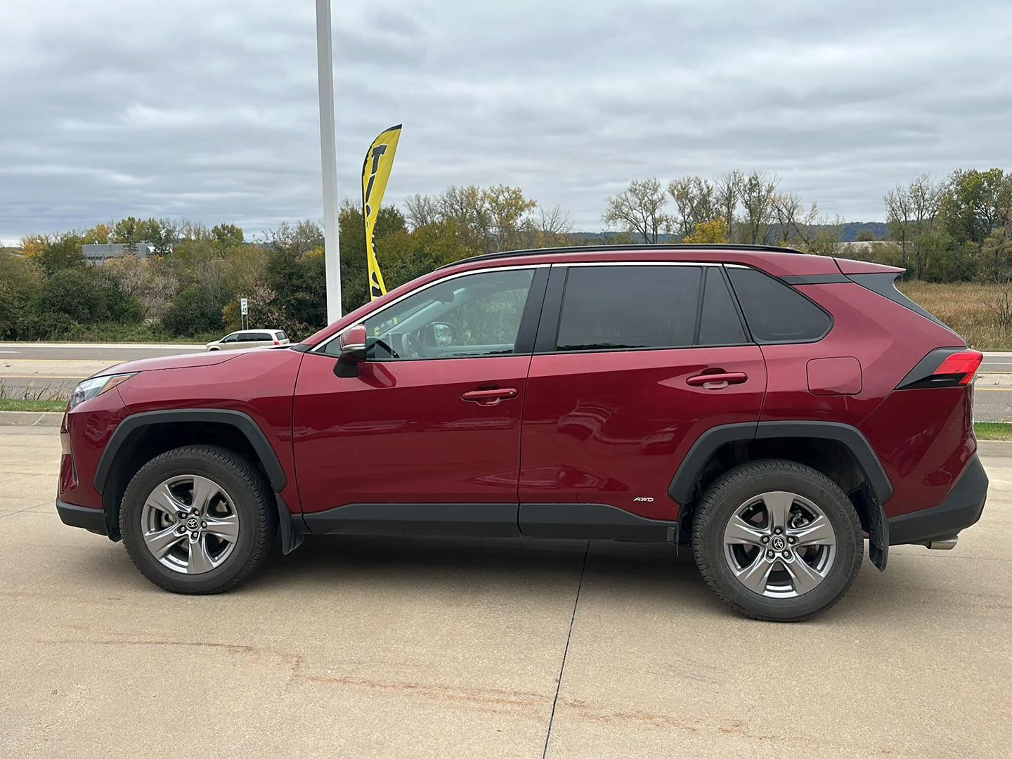 Used 2023 Ruby Flare Pearl Toyota XLE image 8