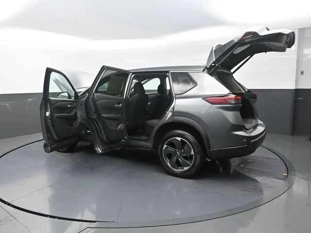 Used 2024 Gray Nissan SV image 33