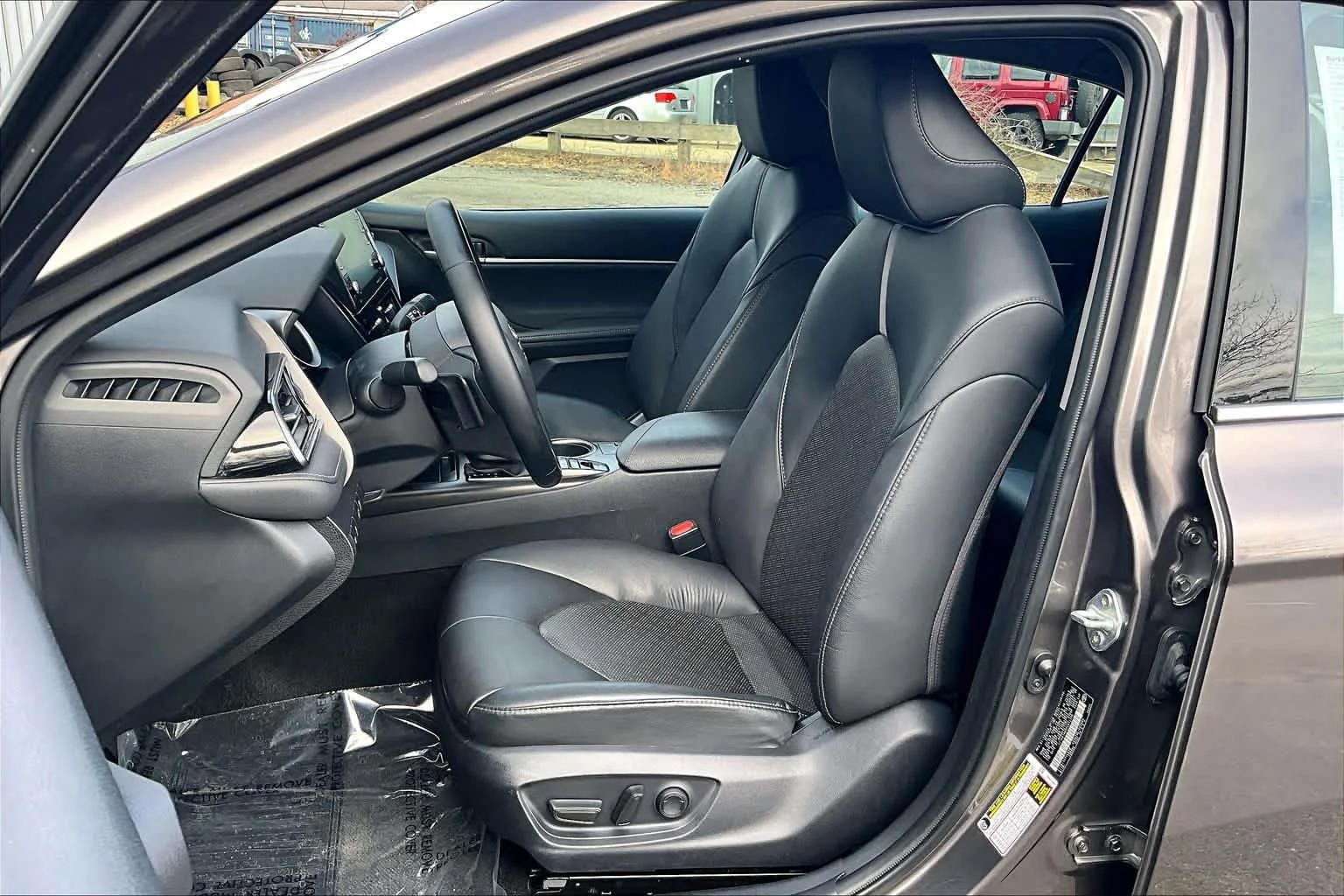 2023 Toyota Camry XSE - Photo 14