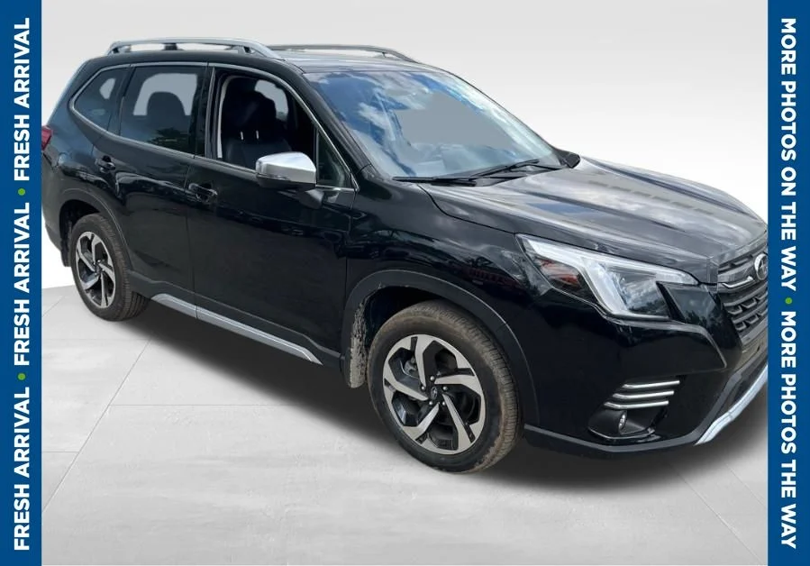 2022 Subaru Forester Touring's photo