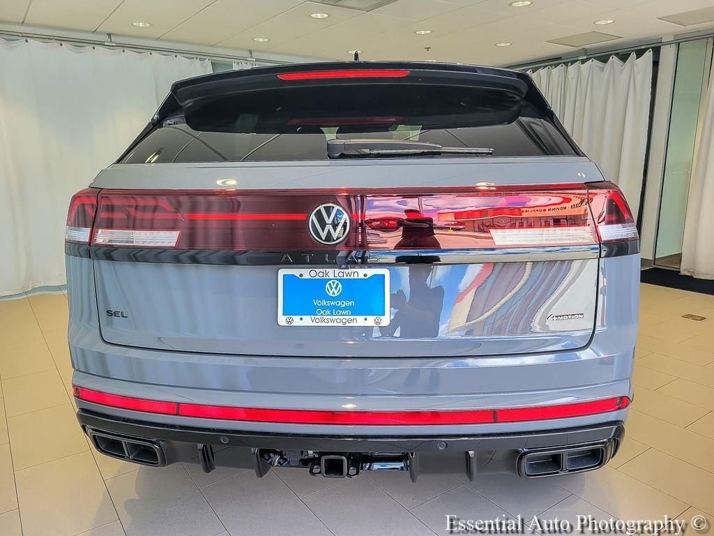 New 2026 Pure Gray Volkswagen 2.0T SEL R-Line Black image 4