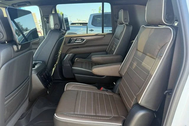 New 2026 Glacier White Tricoat GMC Denali Ultimate image 25