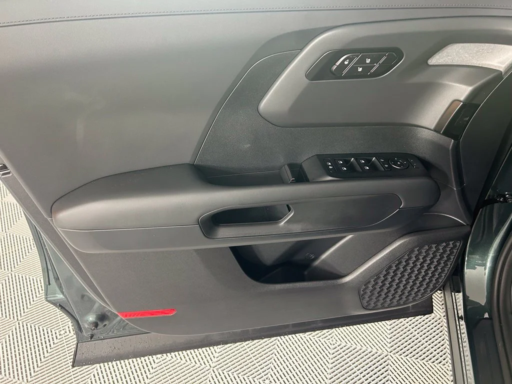 New 2027 Black Jade Green Kia X-Line EX image 10