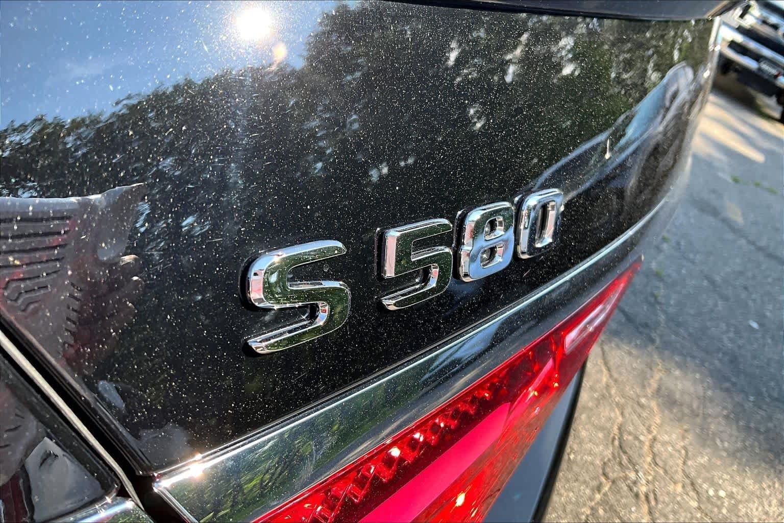 Used 2025 Black Mercedes-Benz S 580 image 10