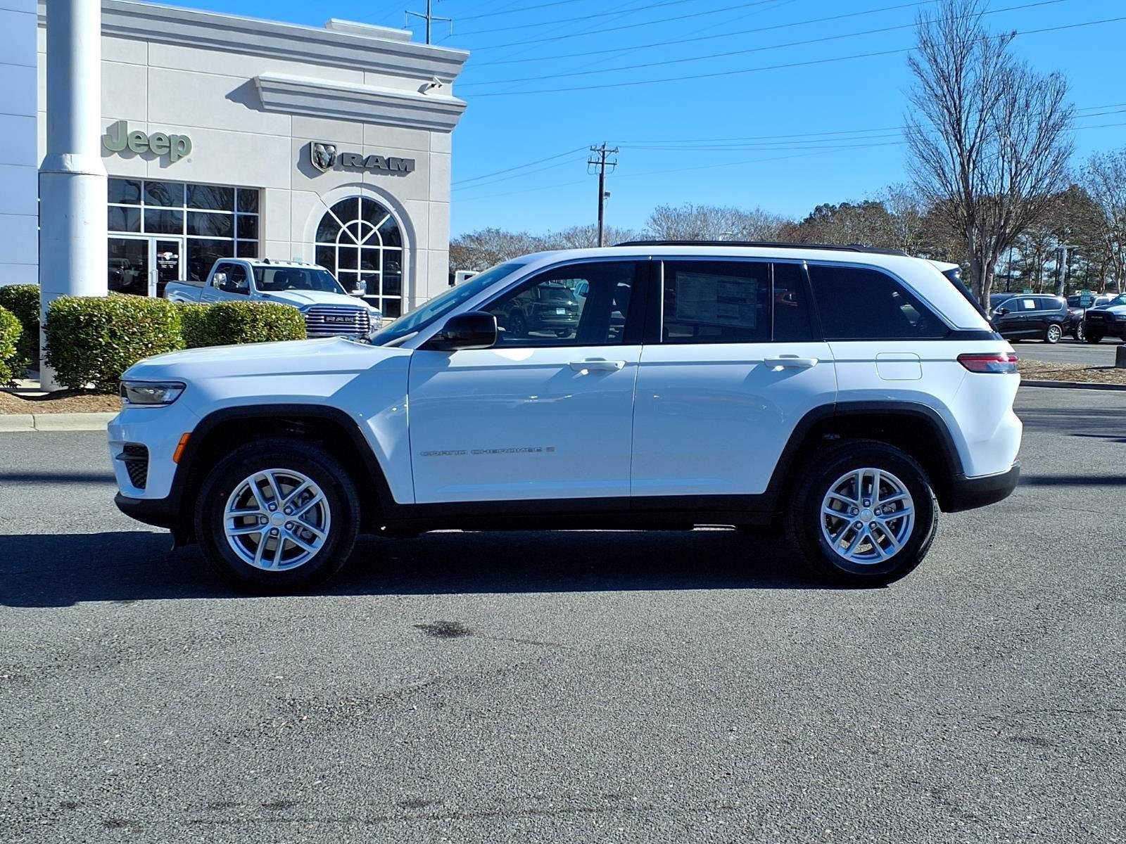 New 2026 Bright White Clearcoat Jeep Laredo X image 3