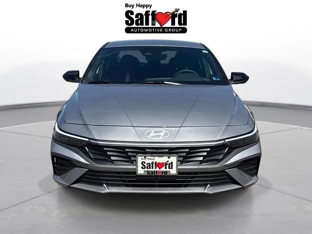 Used 2025  Hyundai SEL Sport image 7