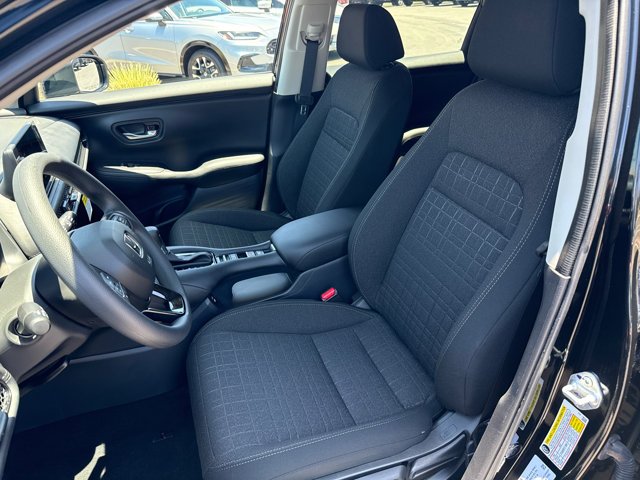2026 Honda HR-V LX - Photo 2