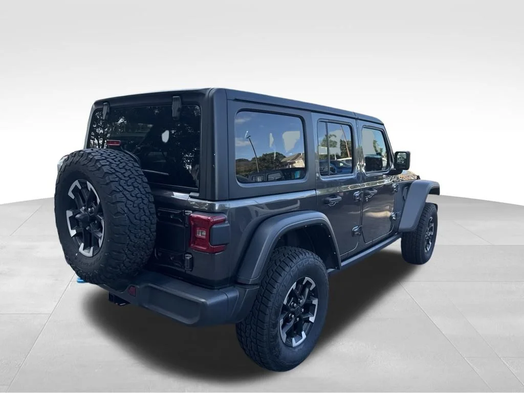 Used 2024 Gray Jeep Rubicon 4xe image 4