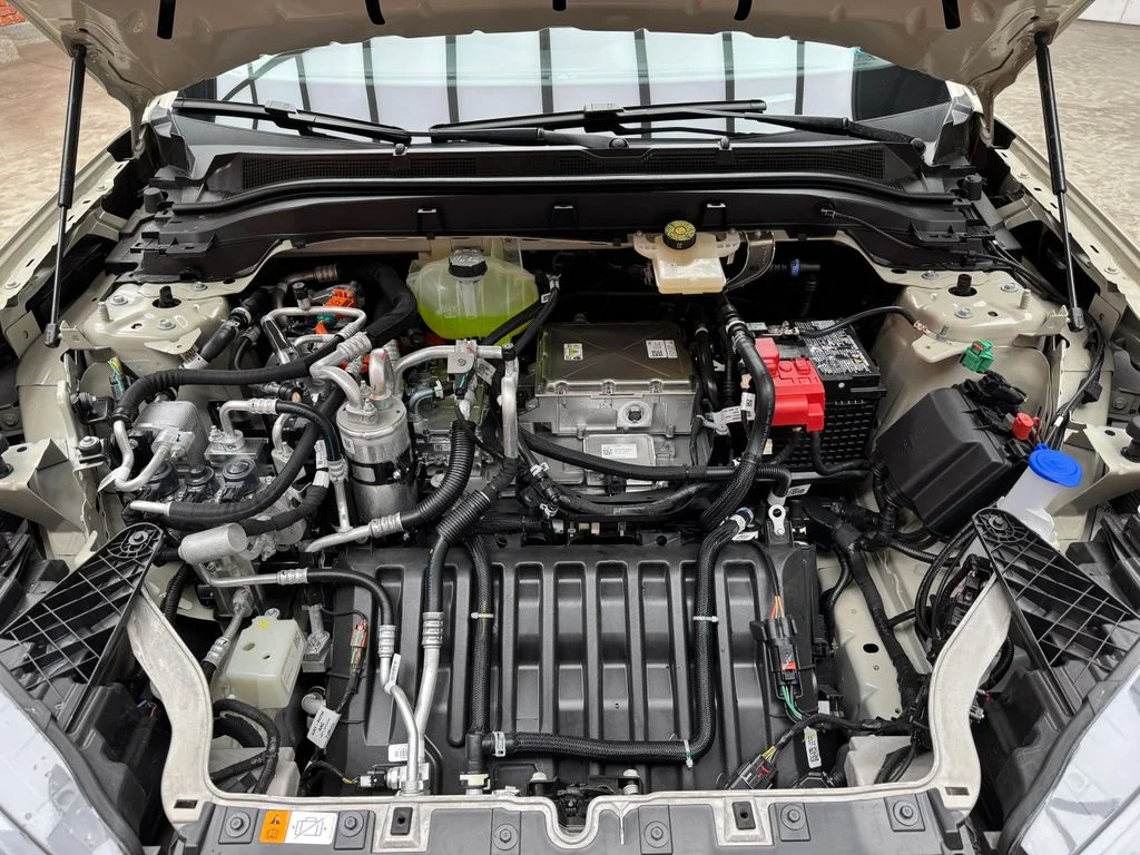 New 2026 Desert Sand Ford Premium image 27